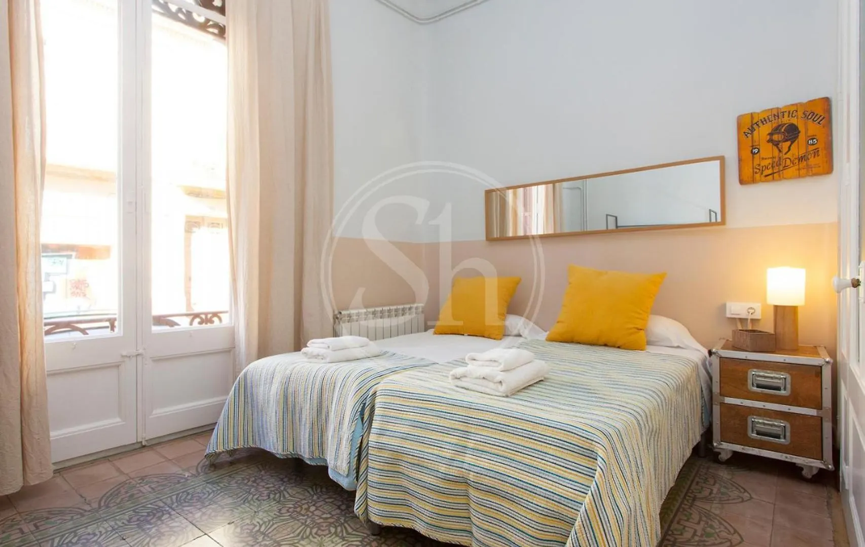 Apartamento Para 8 En Gracia Barcelona 0*,  Spain